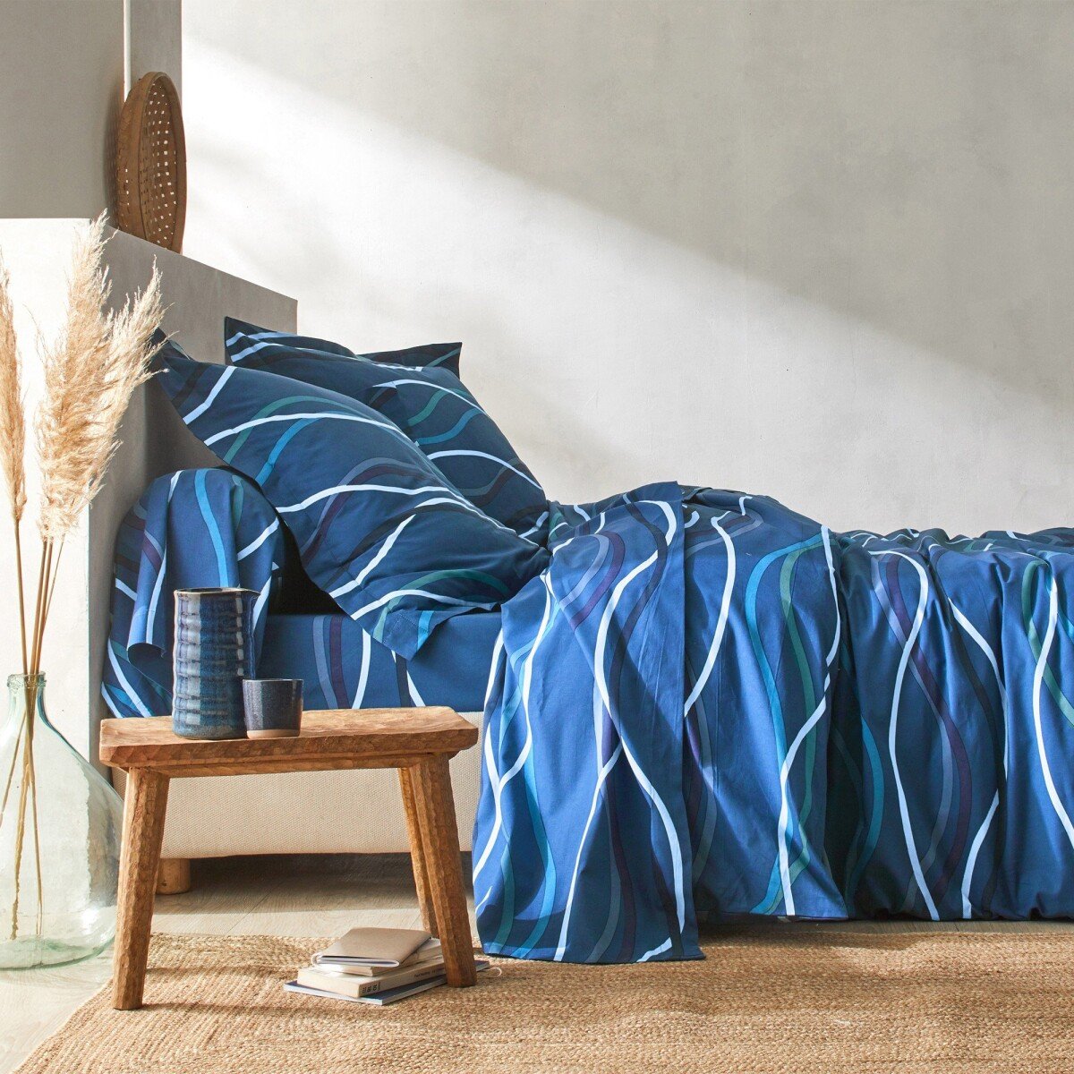 Posteľná bielizeň Vlnky, bavlna zn. Colombine nám.modrá obliečka na prikrývku140x200cm