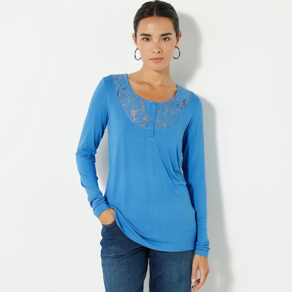 Tričko s tuniským výstrihom a čipkou modrá 34 36