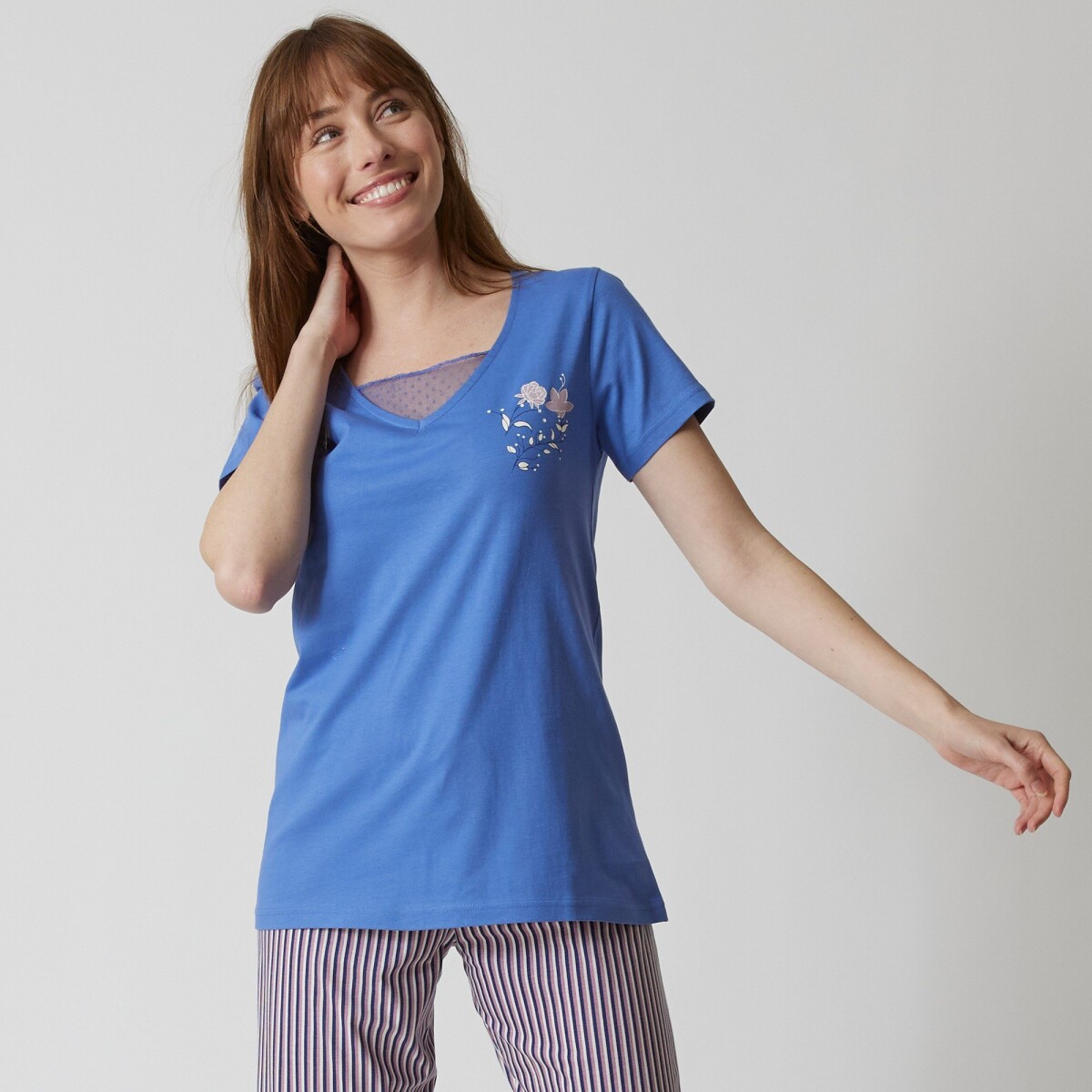 Pyžamové tričko s krátkymi rukávmi a potlačou kvetín modrá džínsová 34 36
